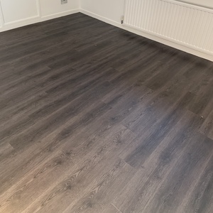 Dark Colour Laminate Flooring 